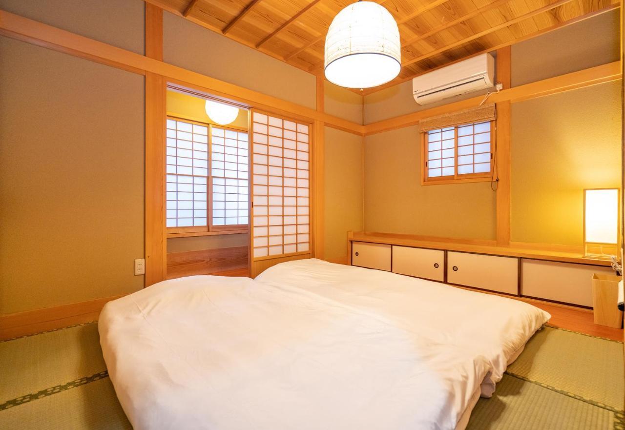 Japanese traditional house.Ryokan in asakusa with 2bedrooms Tokyo Bagian luar foto