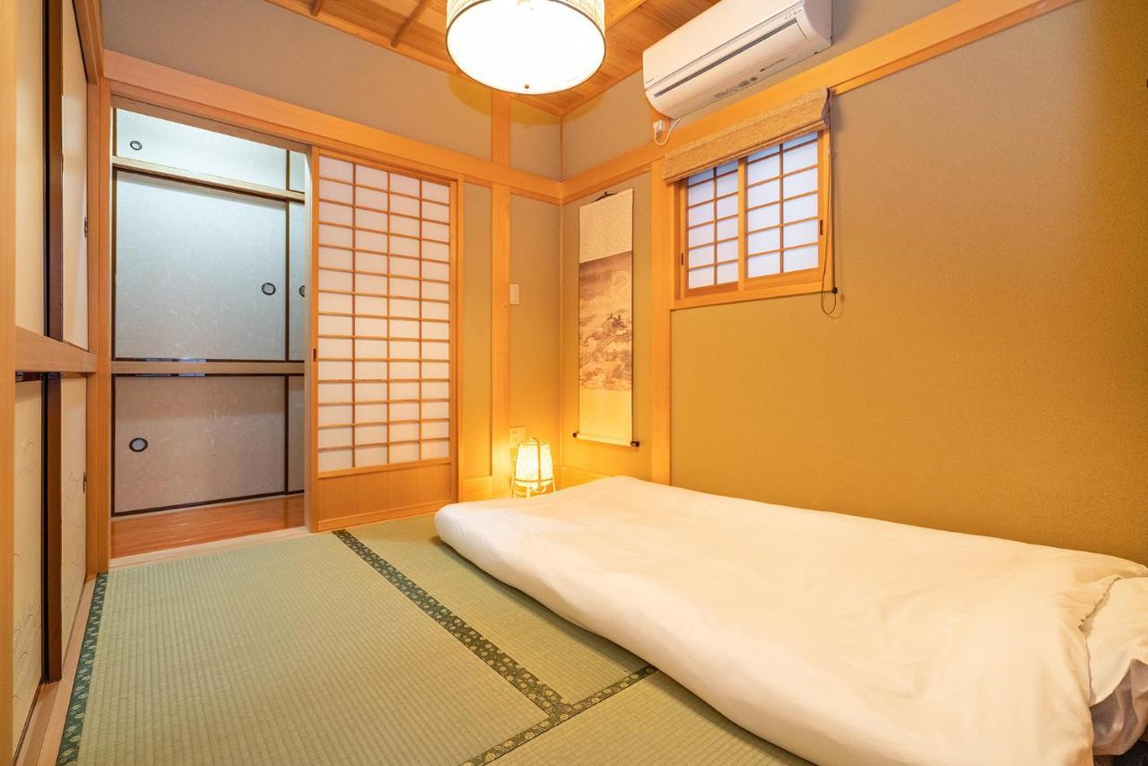 Japanese traditional house.Ryokan in asakusa with 2bedrooms Tokyo Bagian luar foto